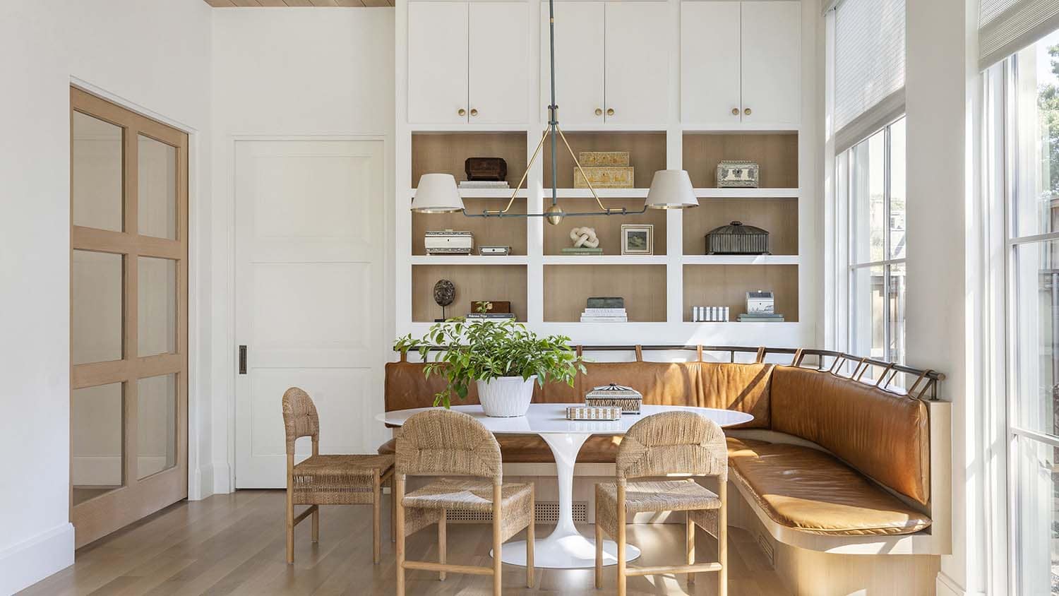 French provincial banquette for playing games