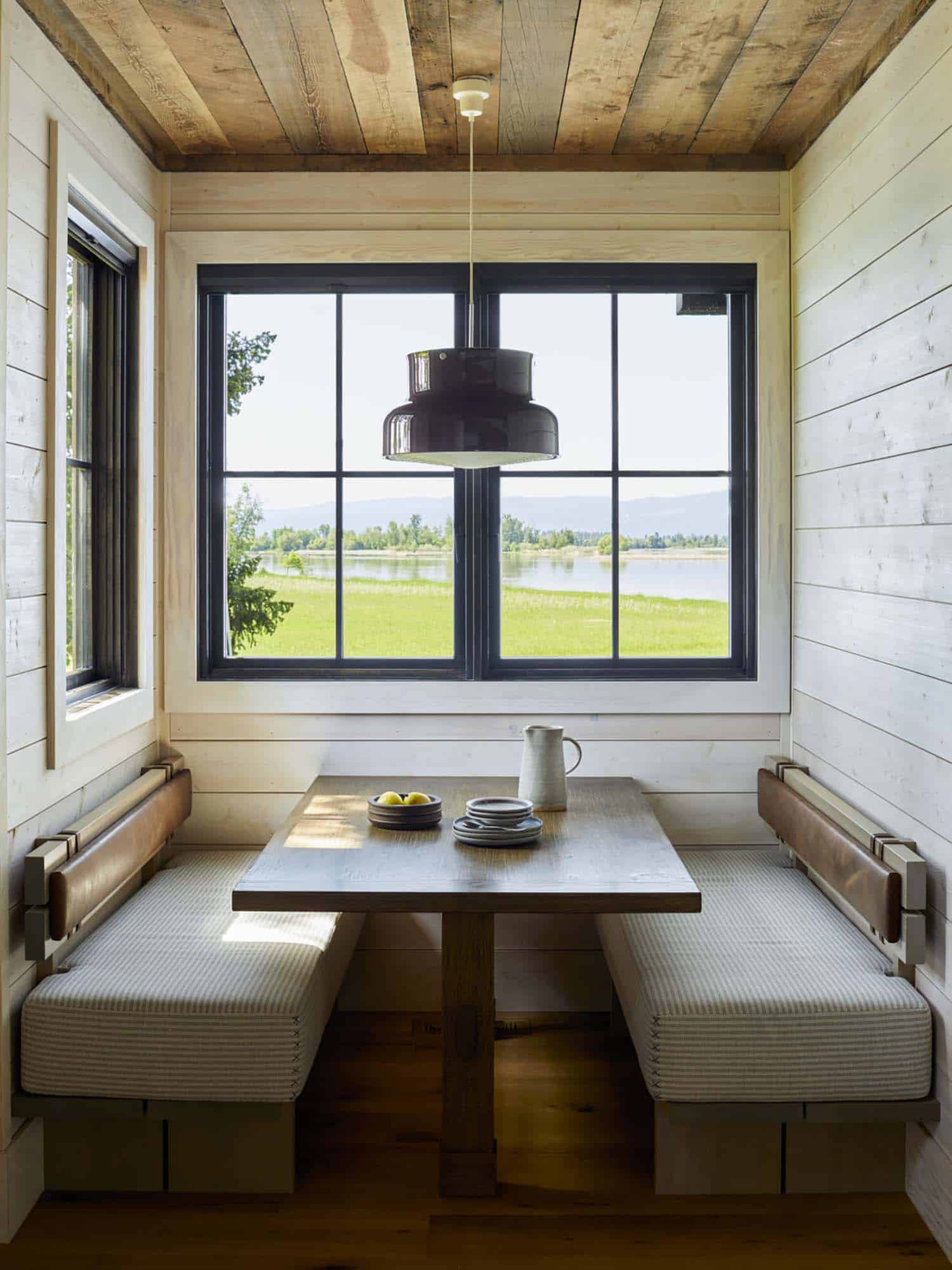 modern rustic built-in dining banquette