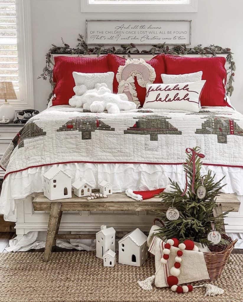 21 Most Beautiful Christmas Bedroom Decorating Ideas For Cozy Warmth