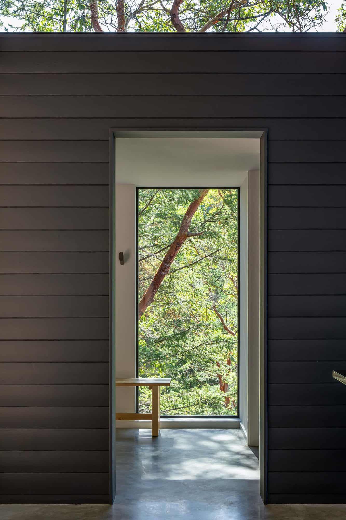 contemporary mountain cabin entry