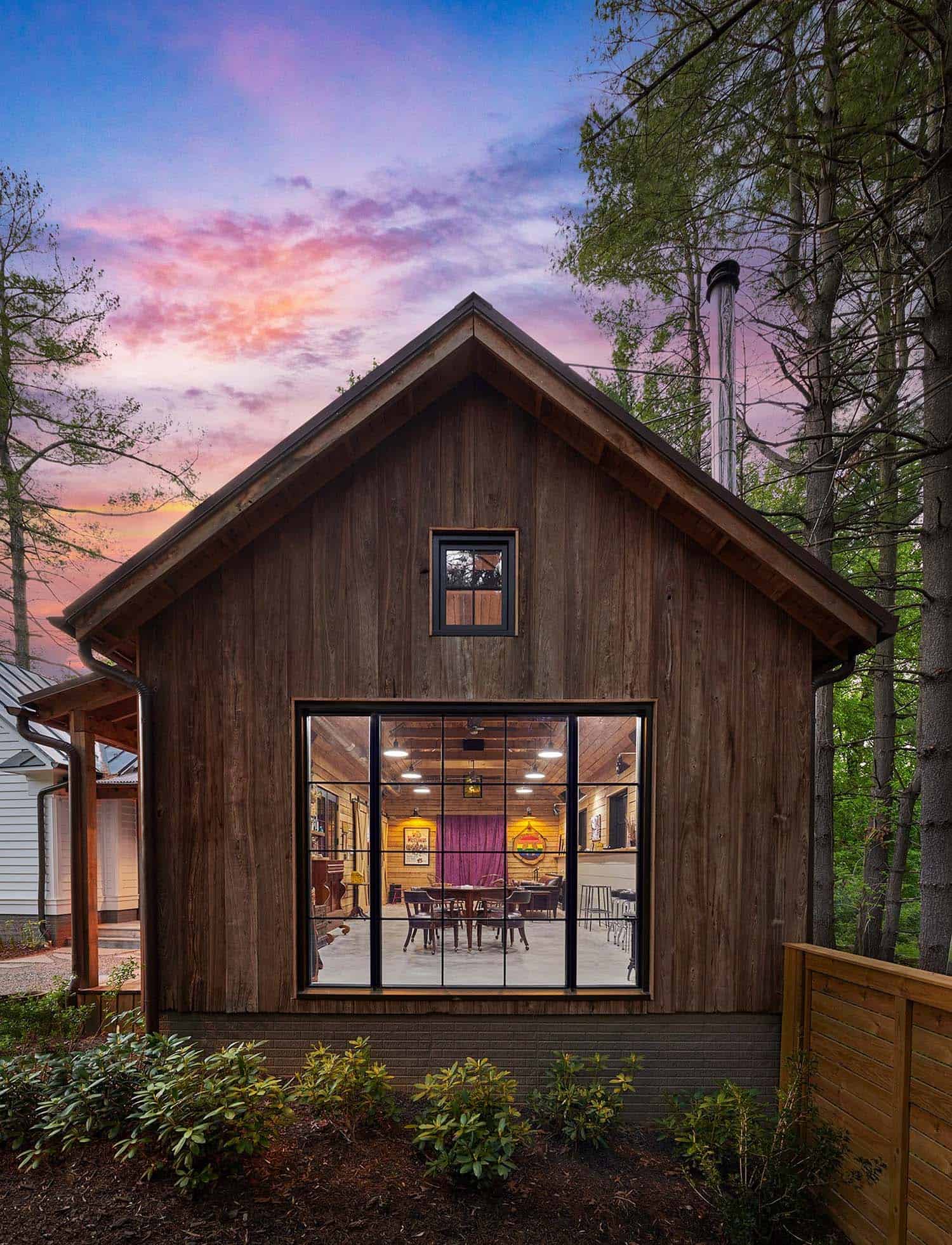 Italianate bungalow shed exterior 