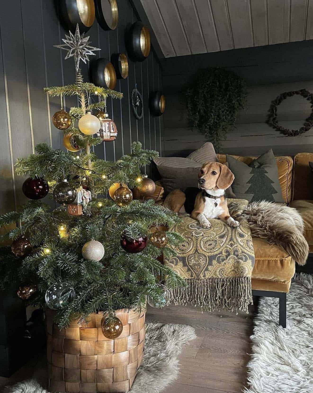 christmas tree with ornaments