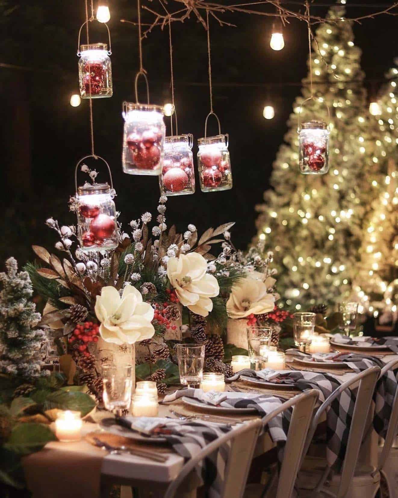 outdoor christmas tablescape
