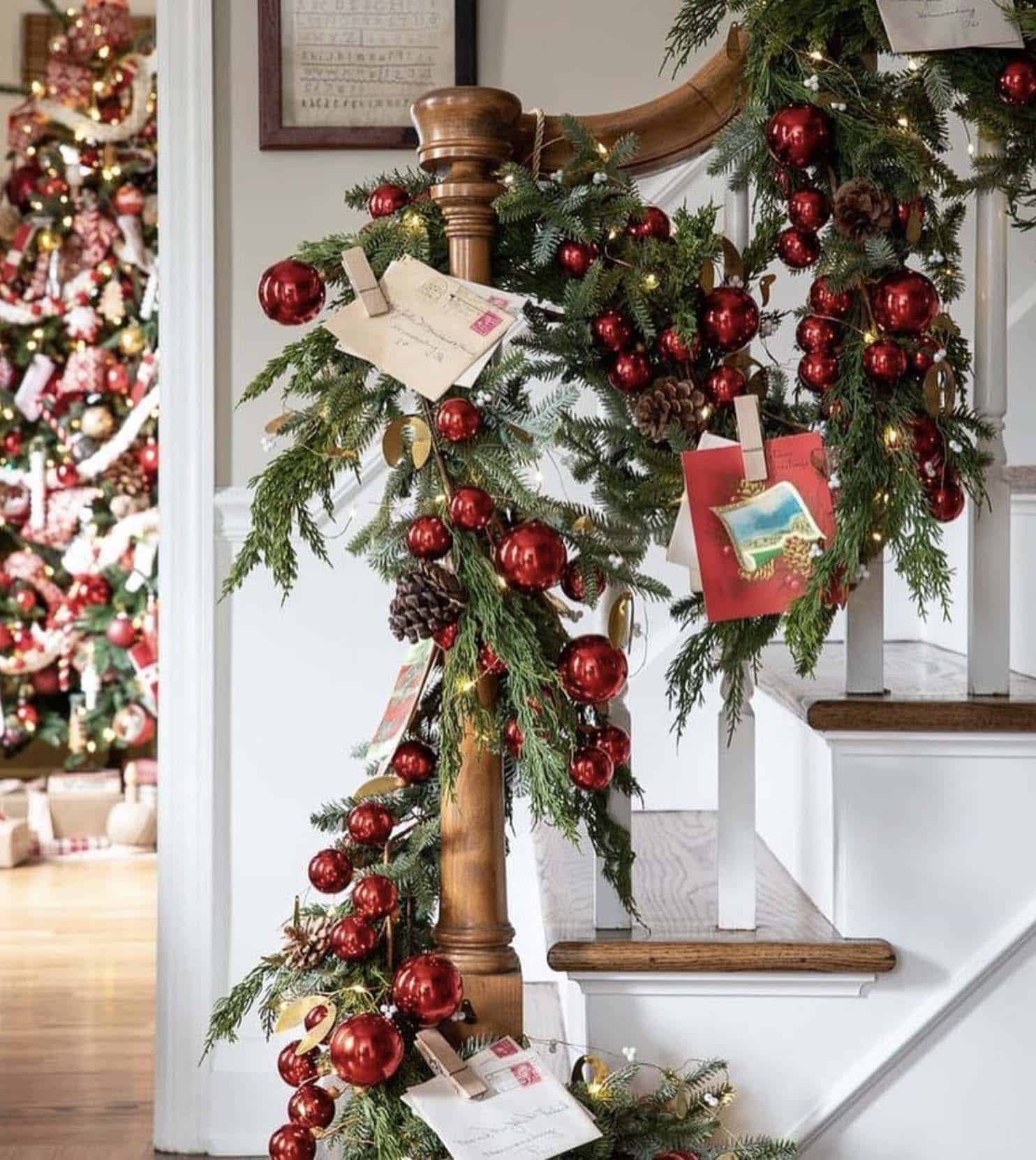 staircase christmas garland