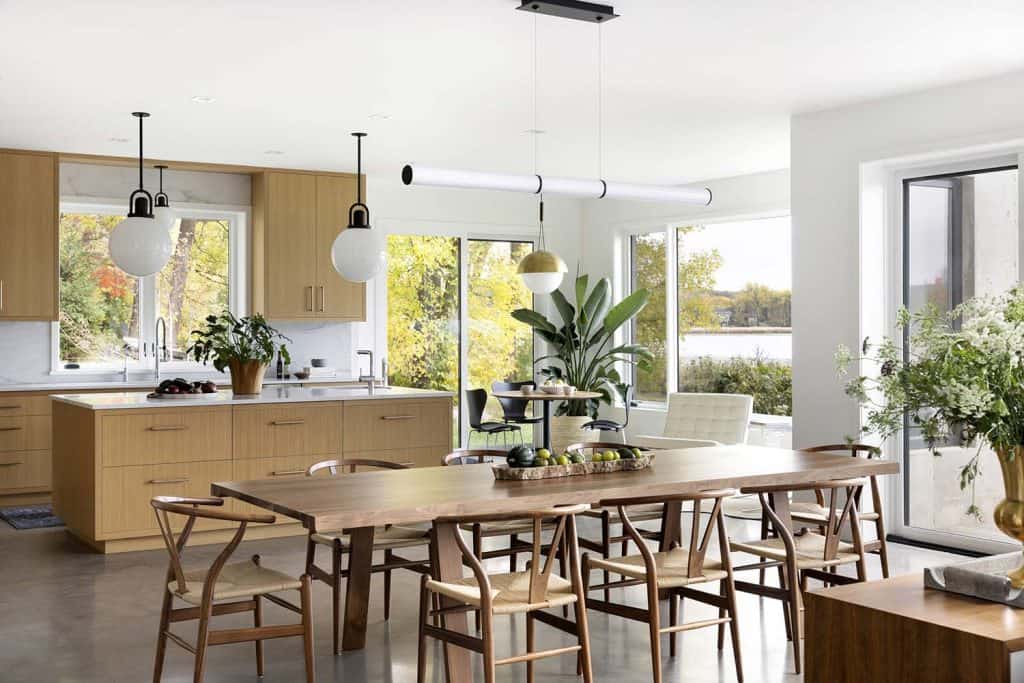 Stunning midcentury modern home with a Scandinavian twist on Lake ...
