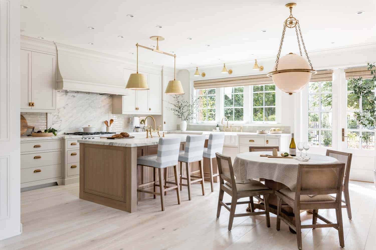 coast style dining and kitchen