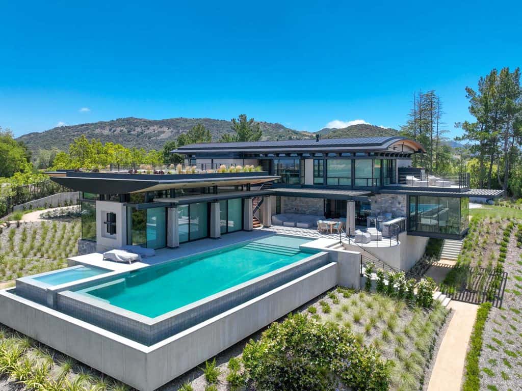 See this luxury hilltop house with spectacular Los Angeles skyline views