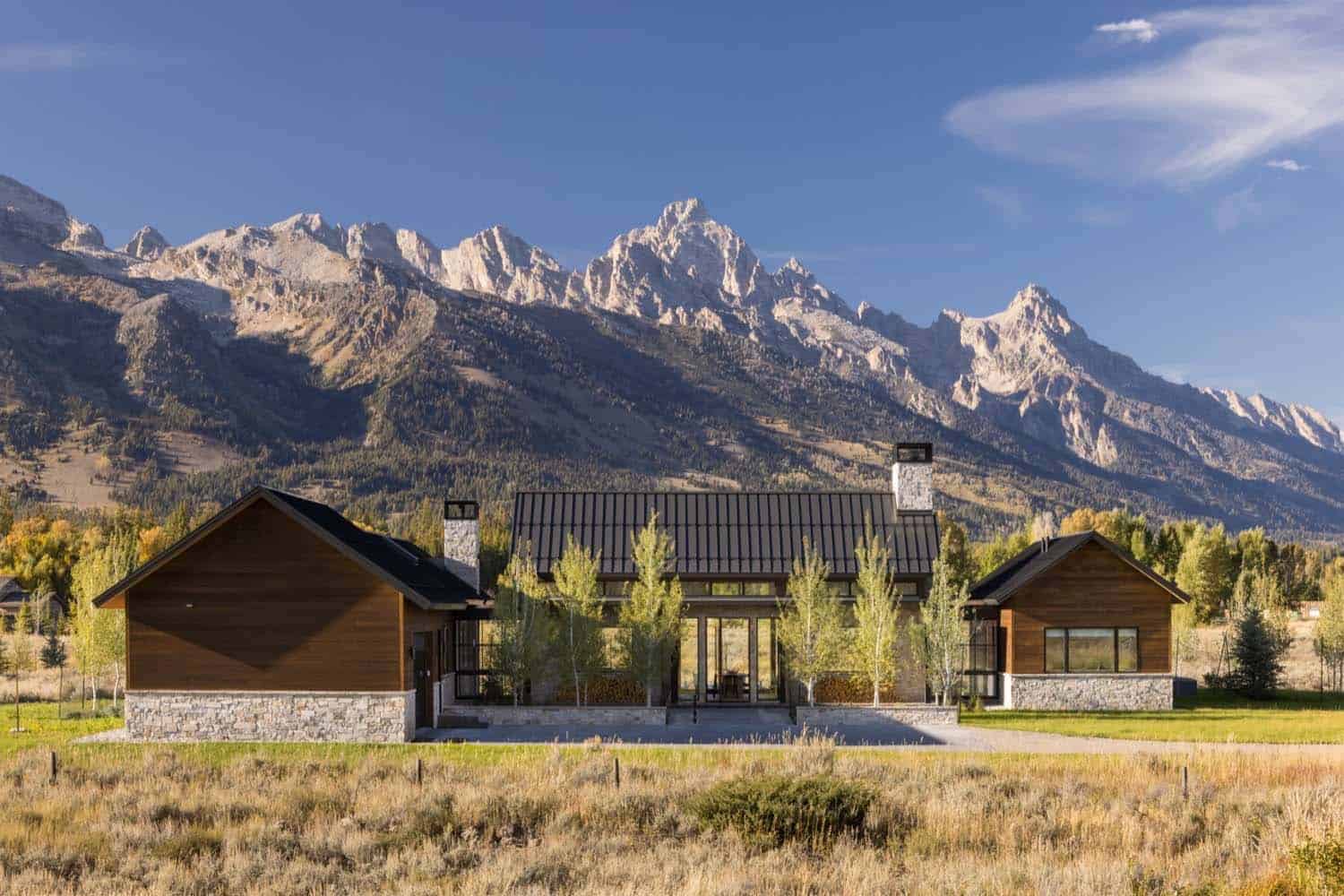 modern mountain home exterior