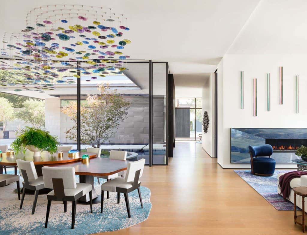 Take a tour of this marvelous Lake Austin home with breathtaking water ...
