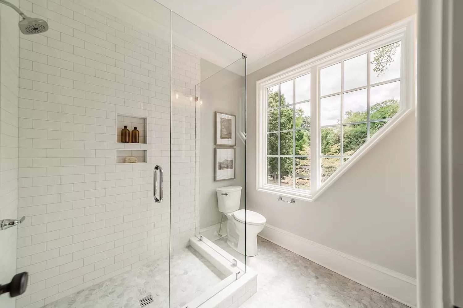 contemporary bathroom 