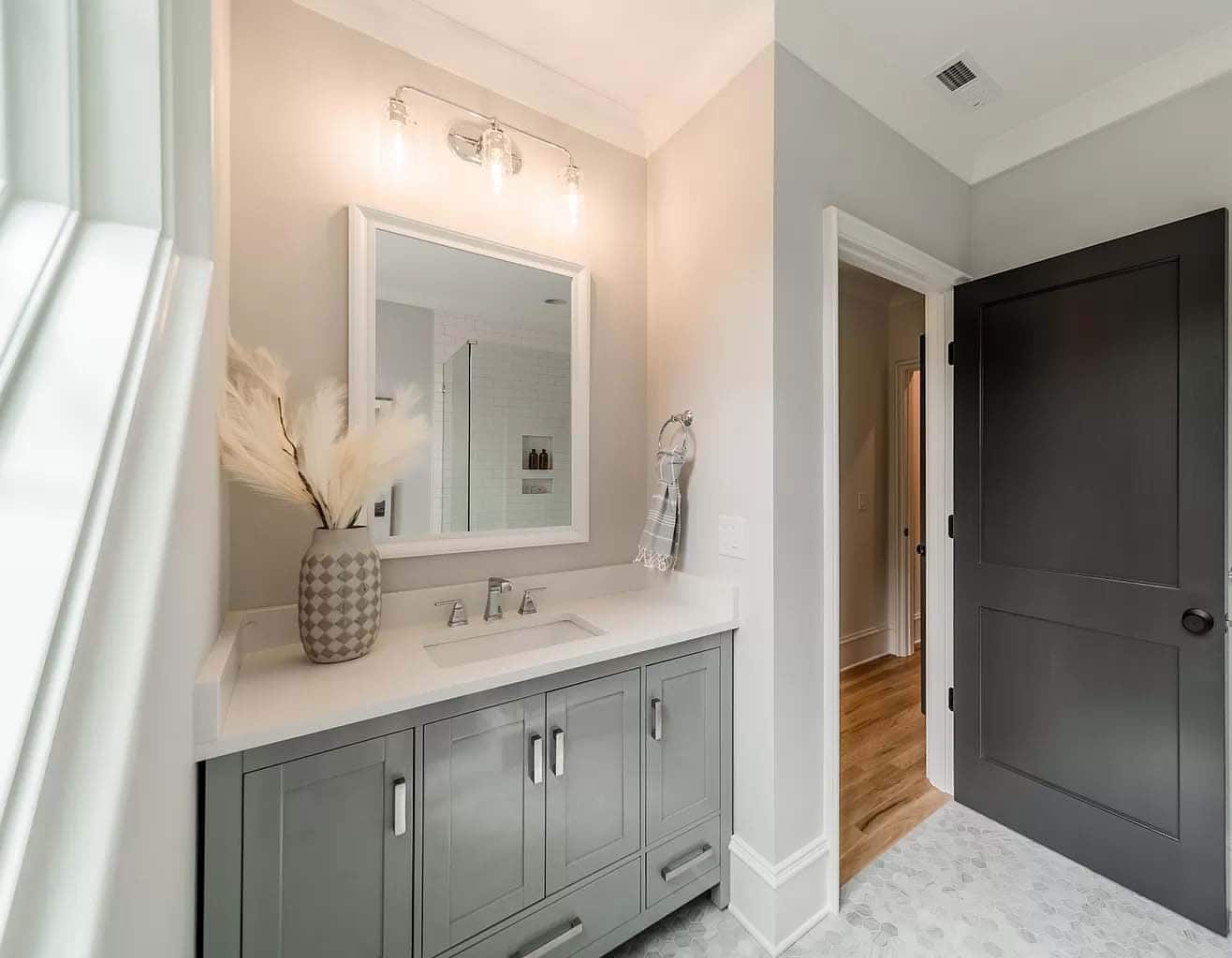 contemporary bathroom