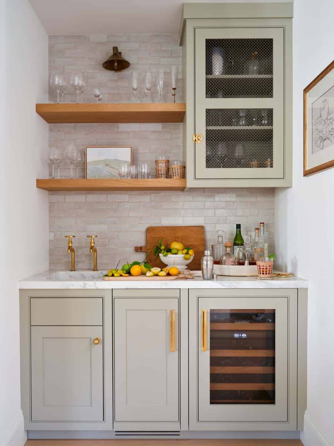 Traditional meets transitional in a beautifully renovated California ...