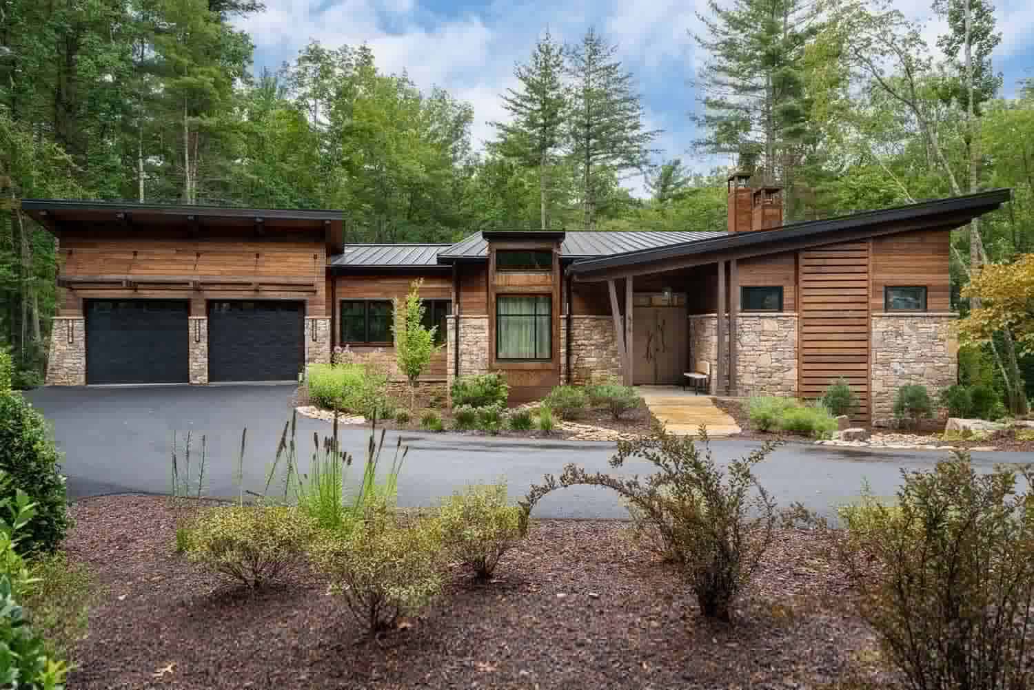 transitional mountain house exterior
