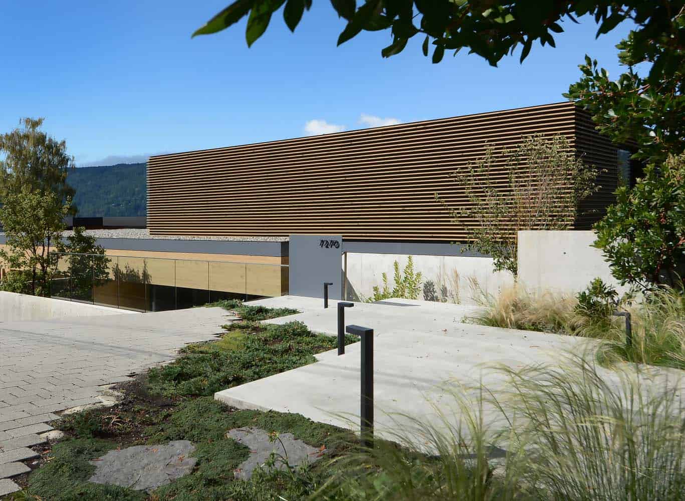 minimalist home exterior