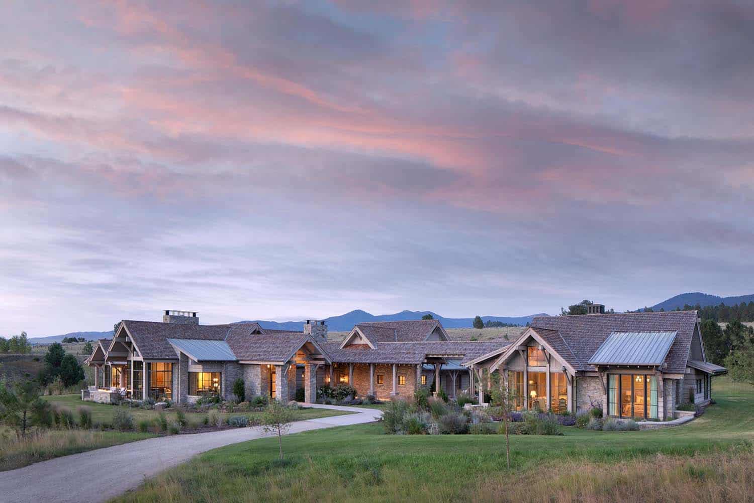 rustic mountain home exterior