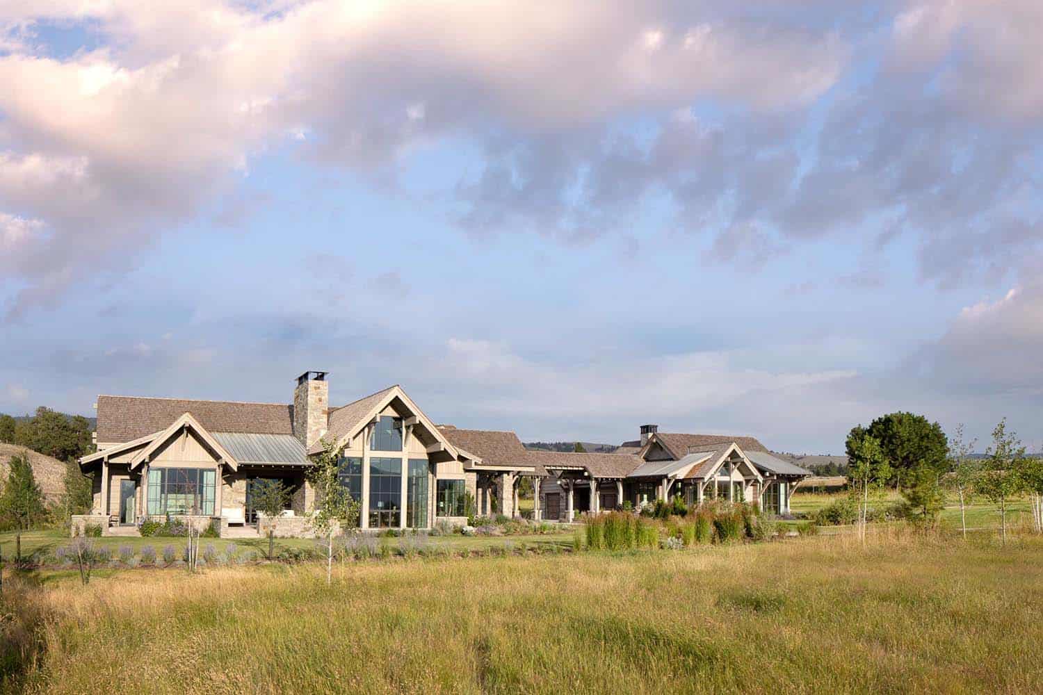 rustic mountain home exterior