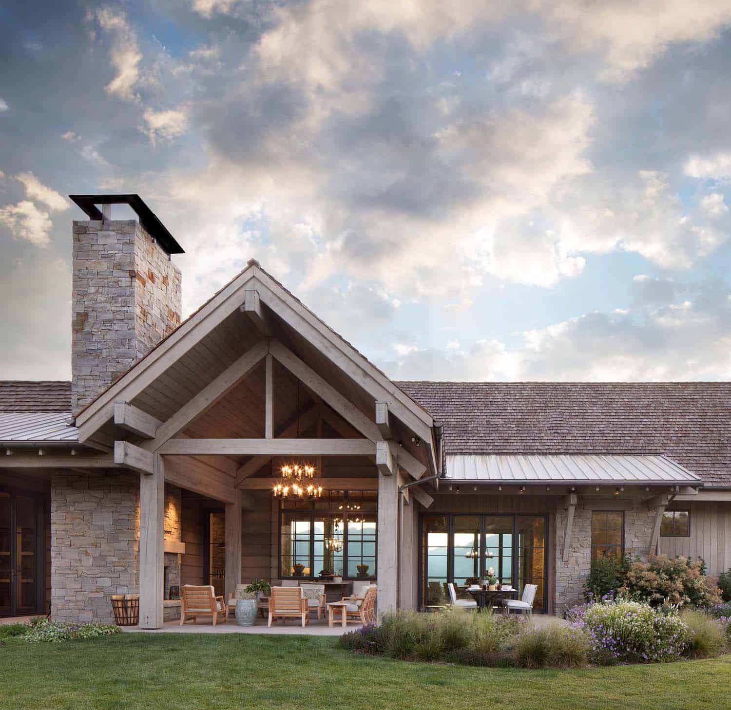 rustic mountain home exterior backyard view