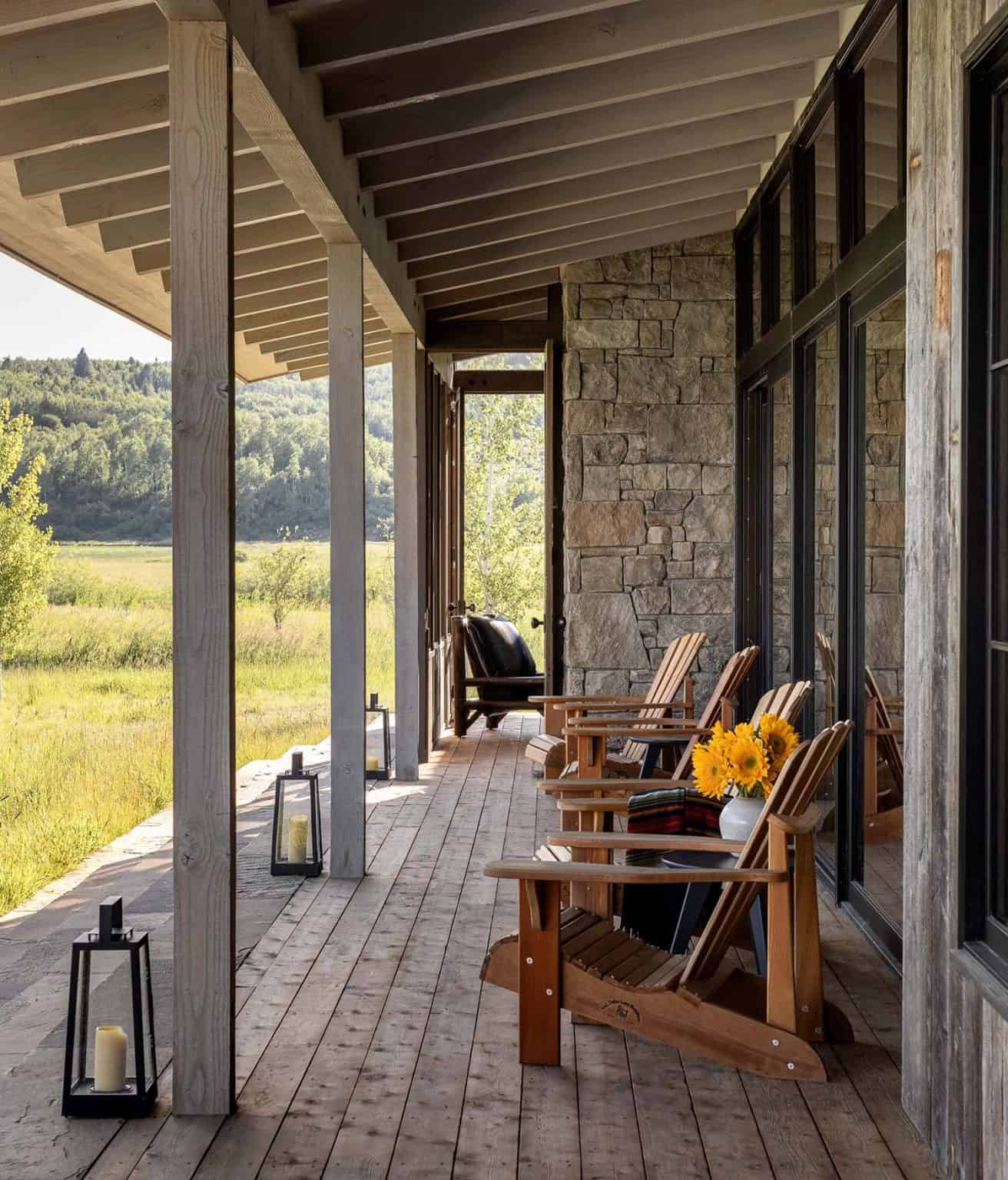 An idyllic modern rustic retreat immersed in the picturesque Wyoming ...