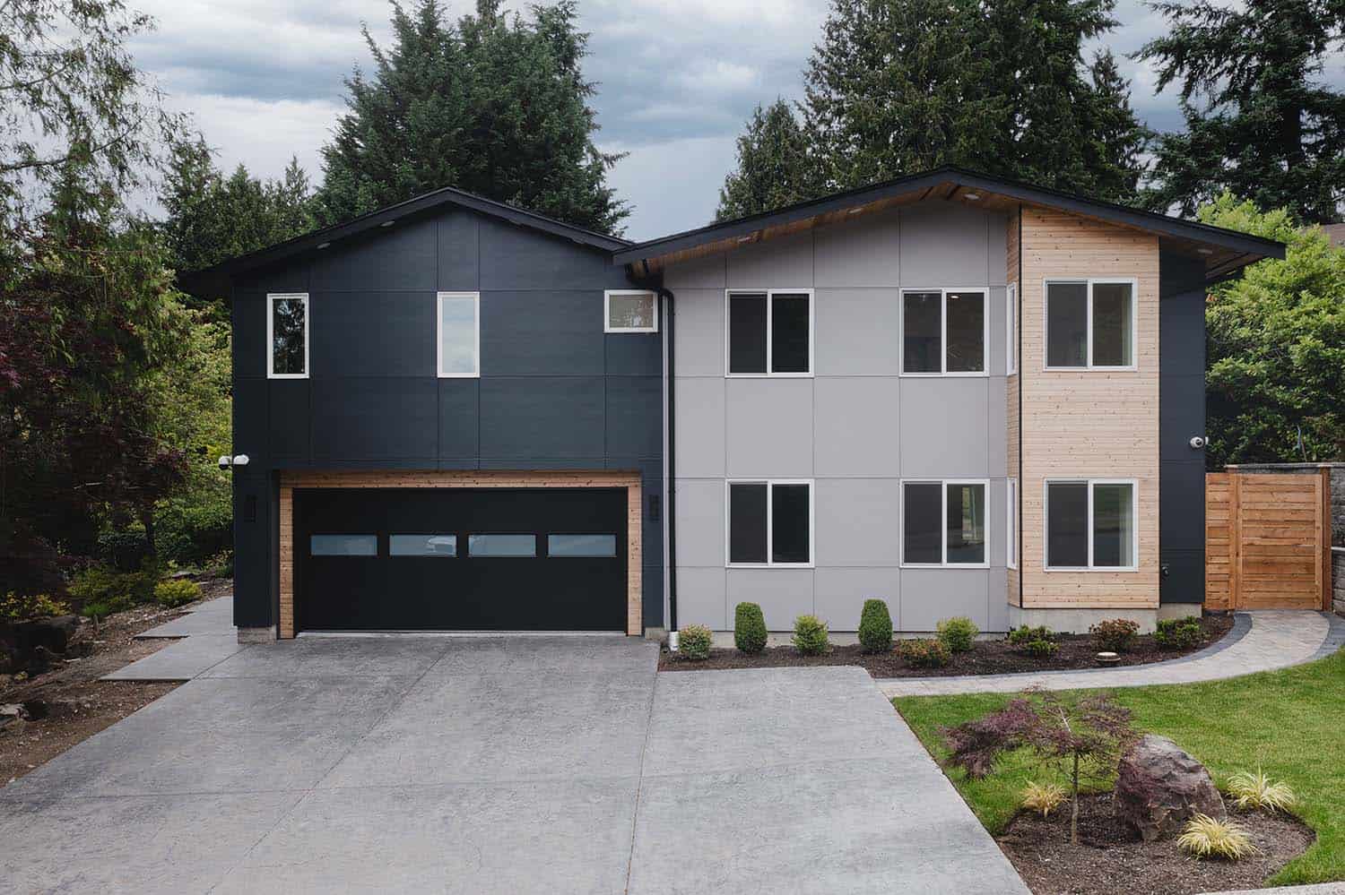 tri-level home exterior