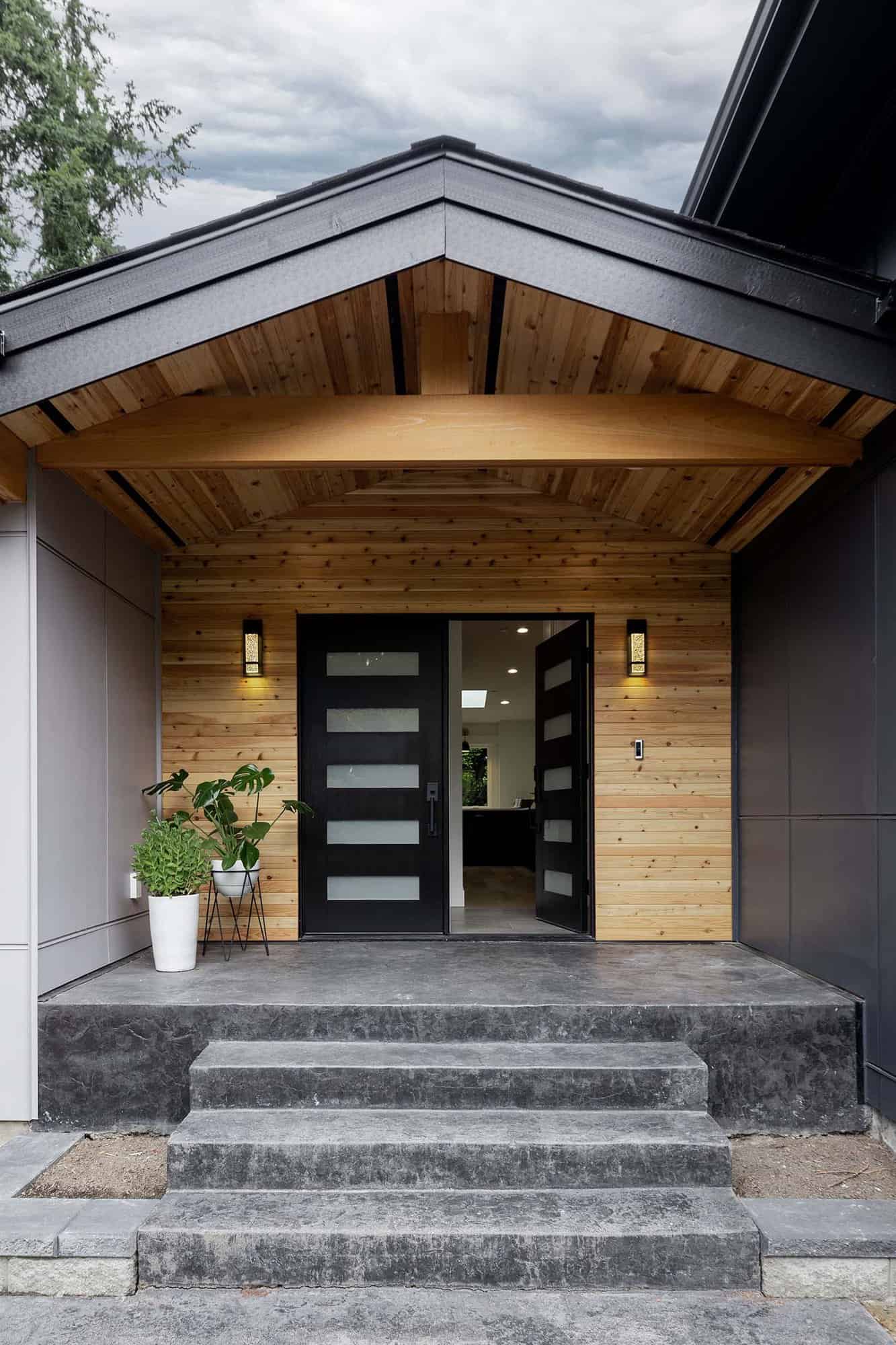 tri-level home with steps leading up to the entry door