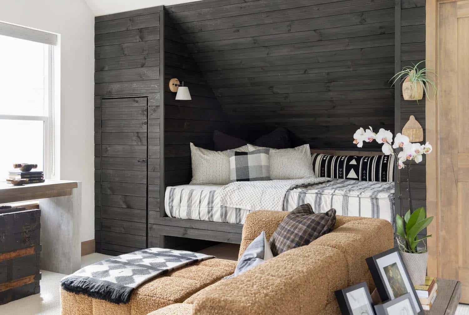 scandinavian style kids built-in bunk room