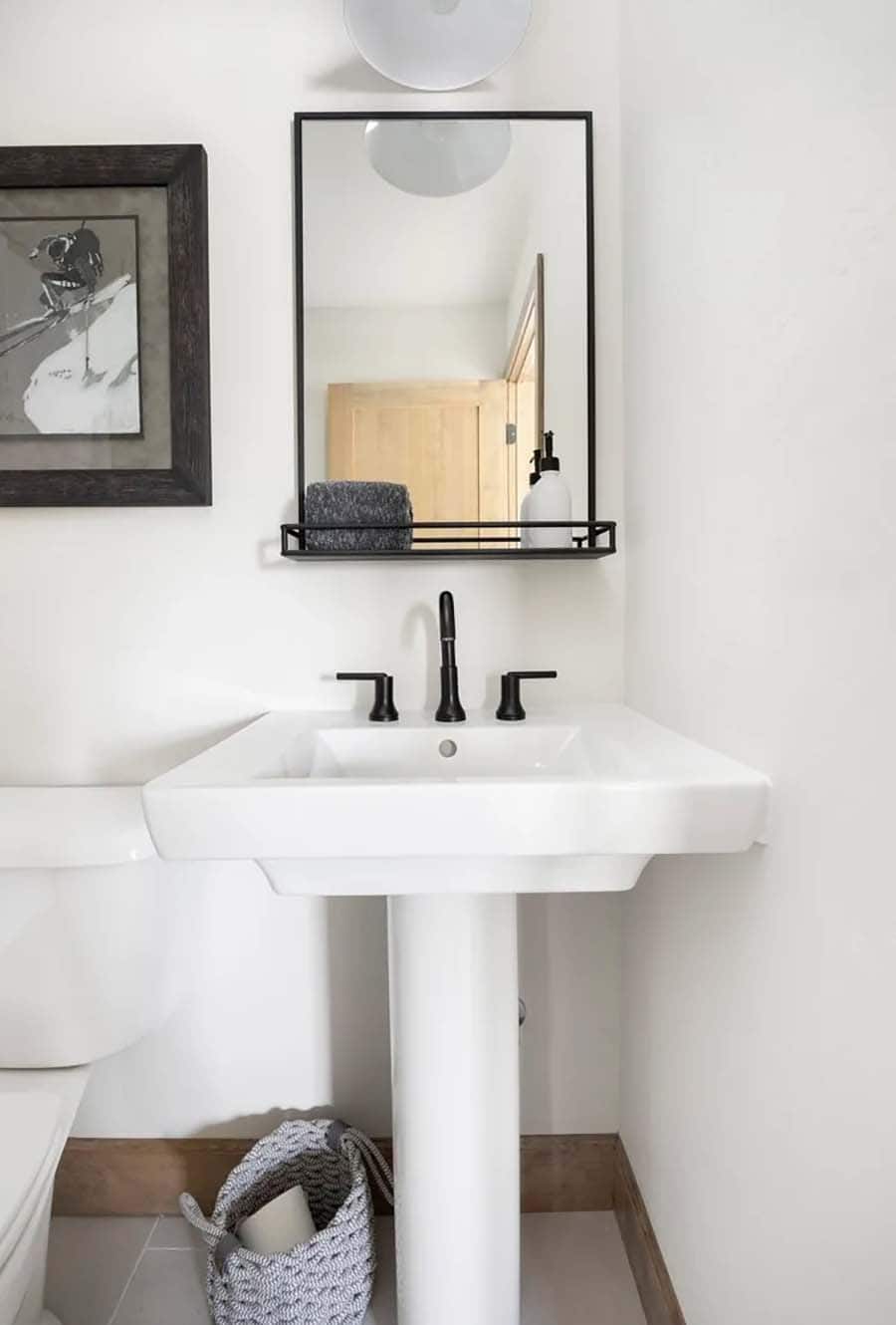 scandinavian style bathroom