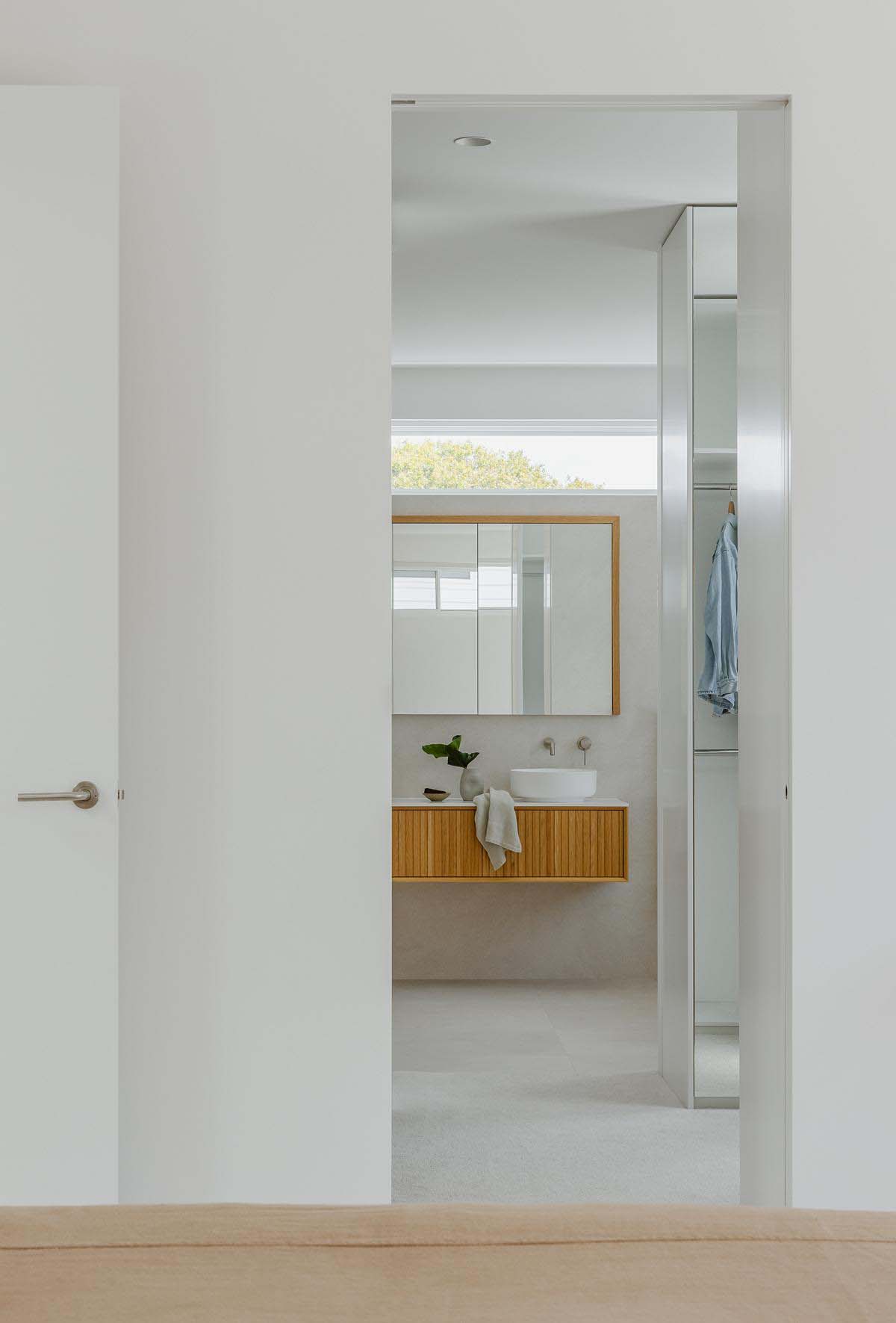 contemporary bathroom