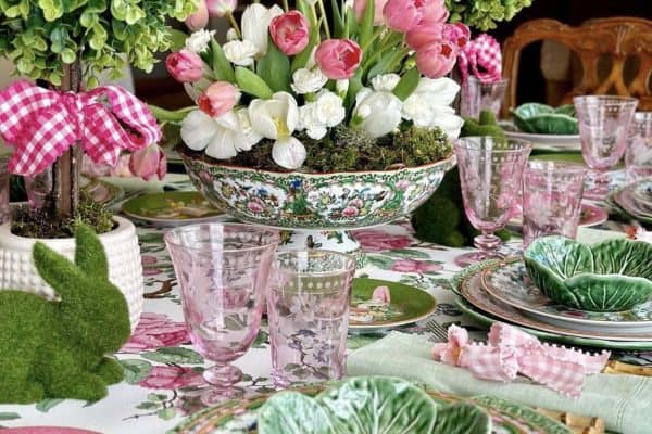 easter dining table with tulips centerpiece in a colorful bowl