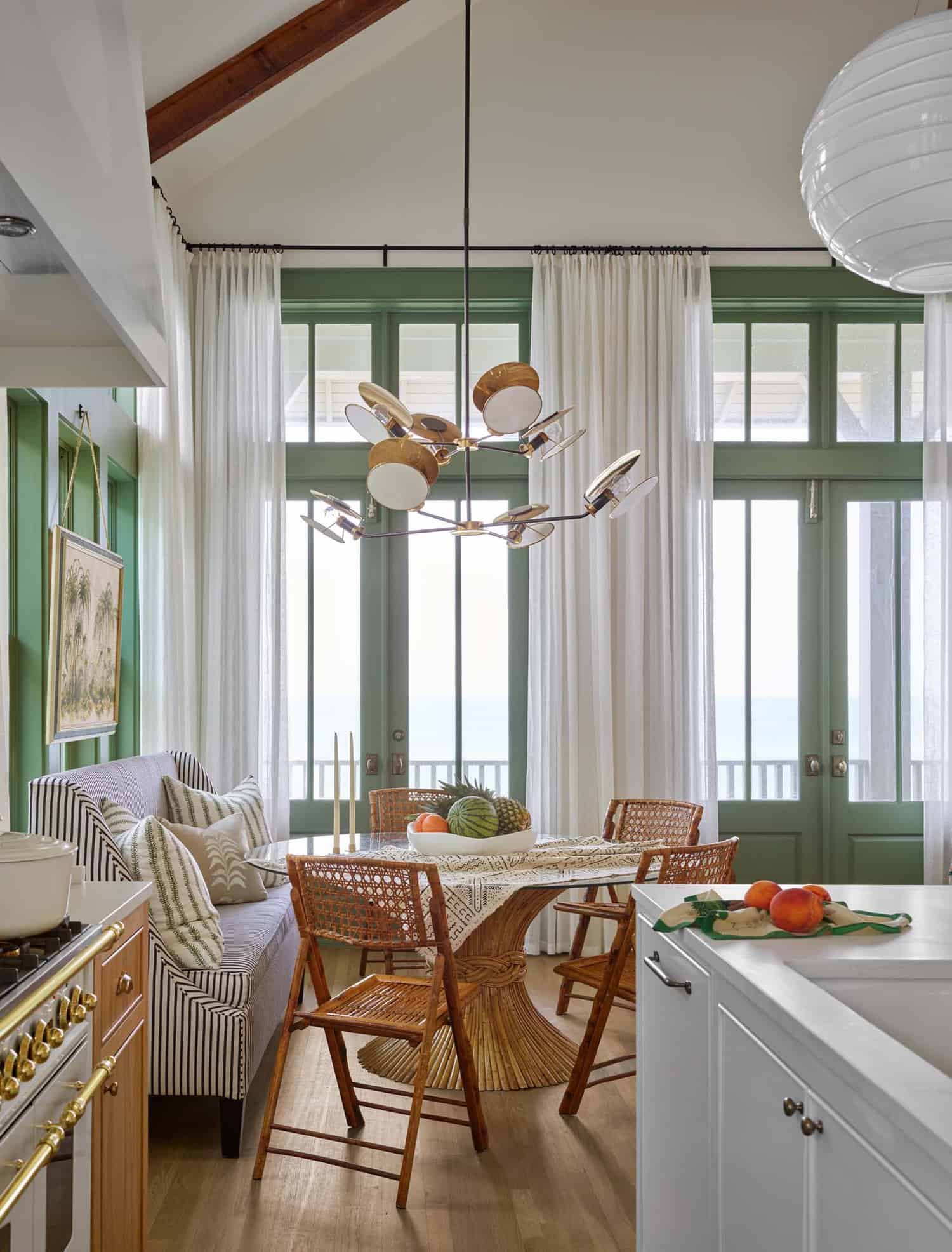 beach style dining room