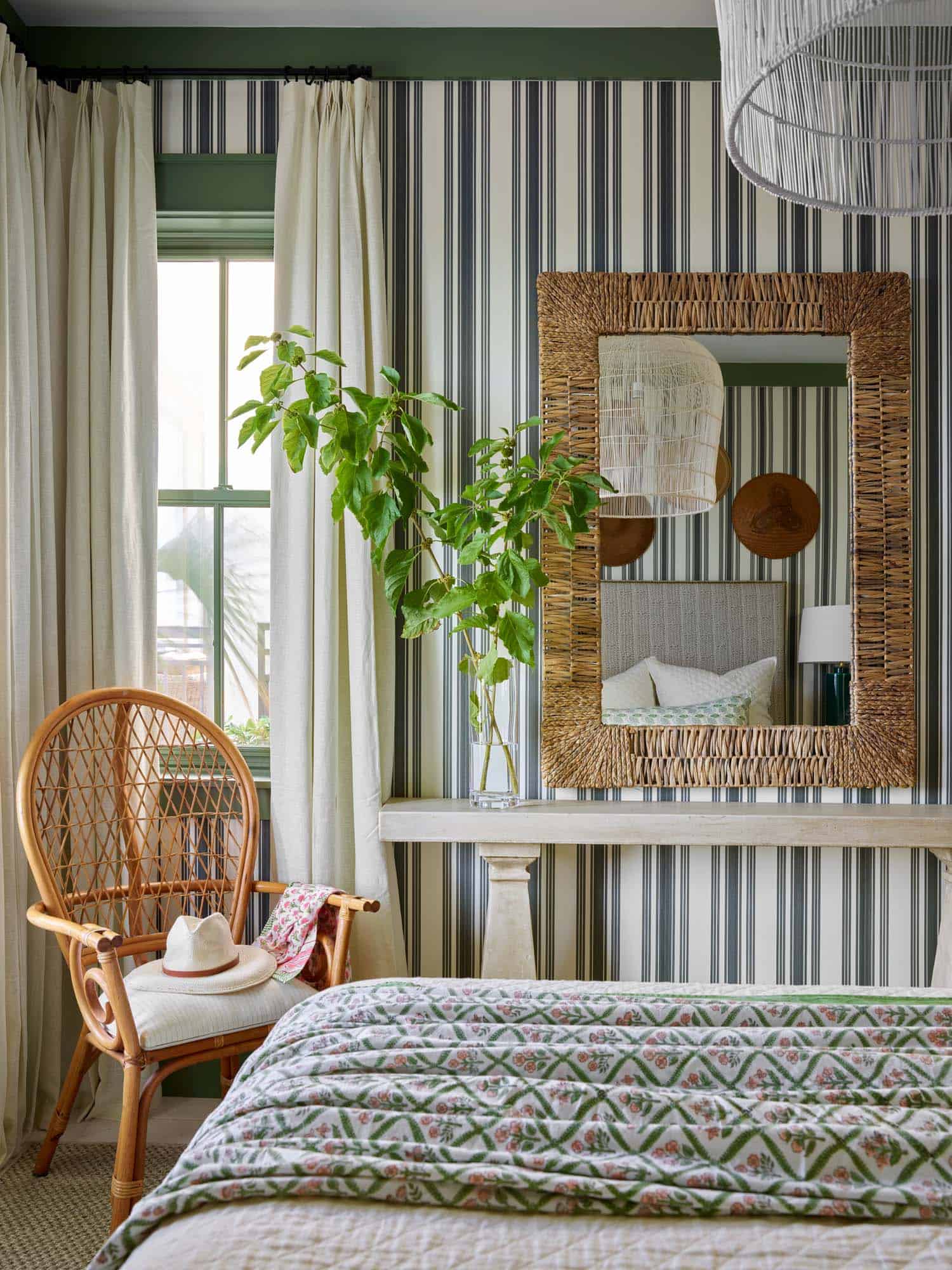beach style bedroom