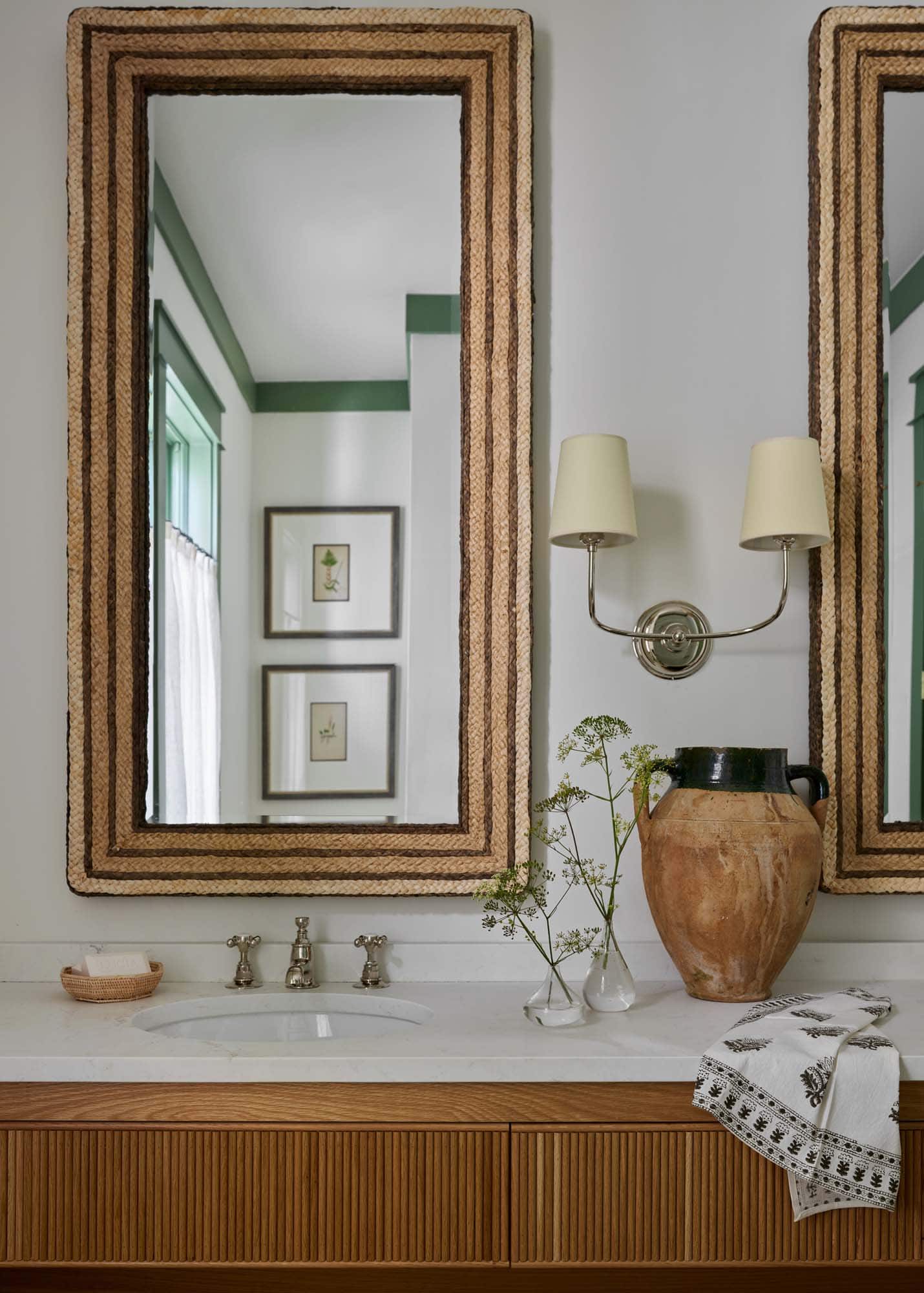 beach style bathroom