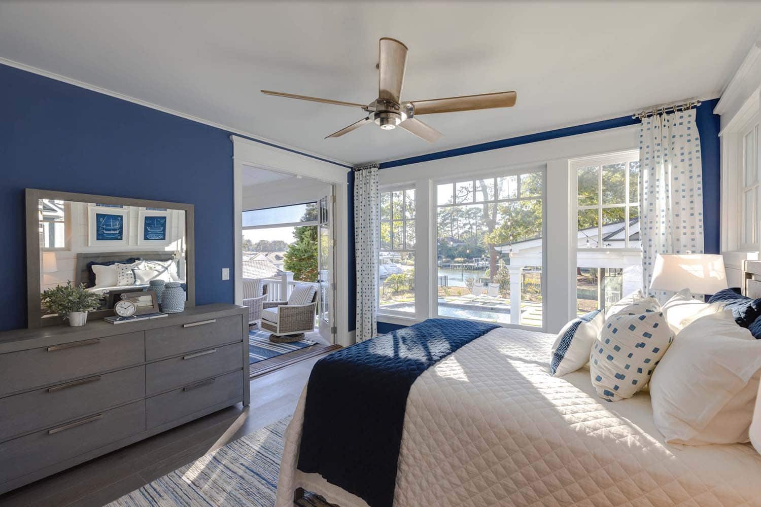 beach style bedroom