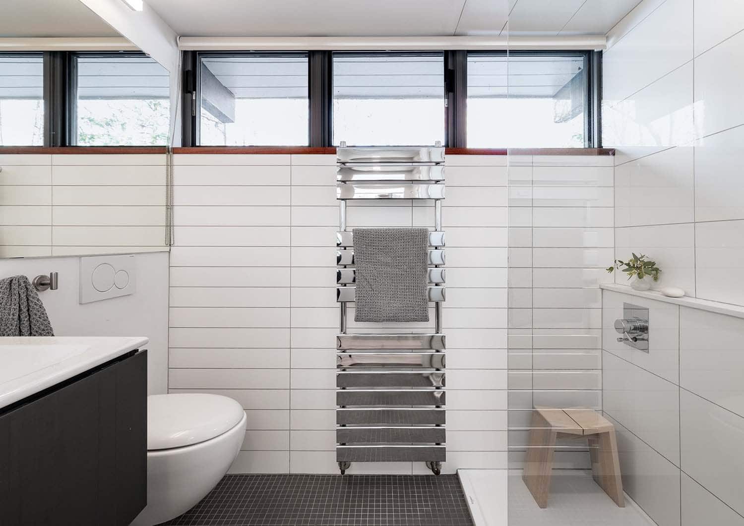 midcentury modern bathroom