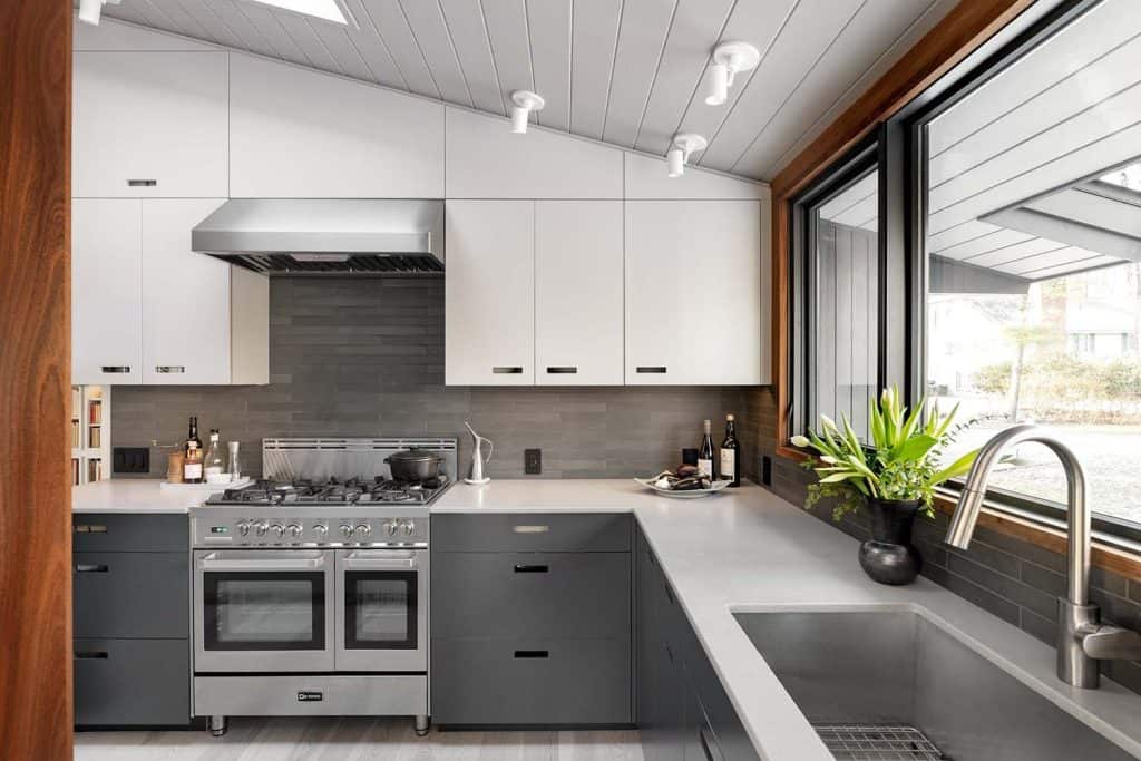 Inside the stunning remodel of a midcentury deck house in New Hampshire