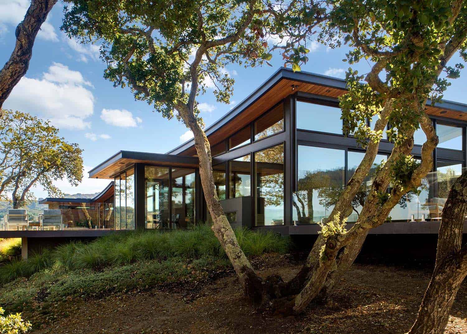 midcentury home exterior