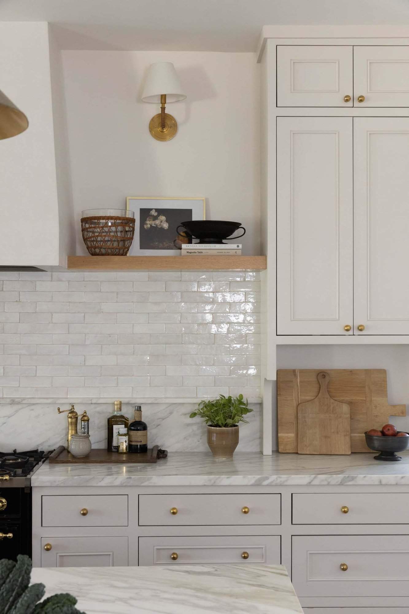 transitional style kitchen