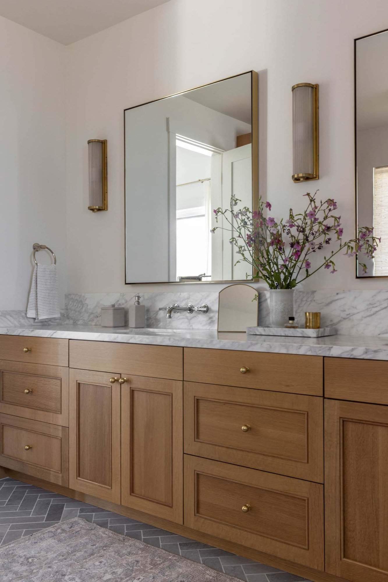 transitional style bathroom with a vanity
