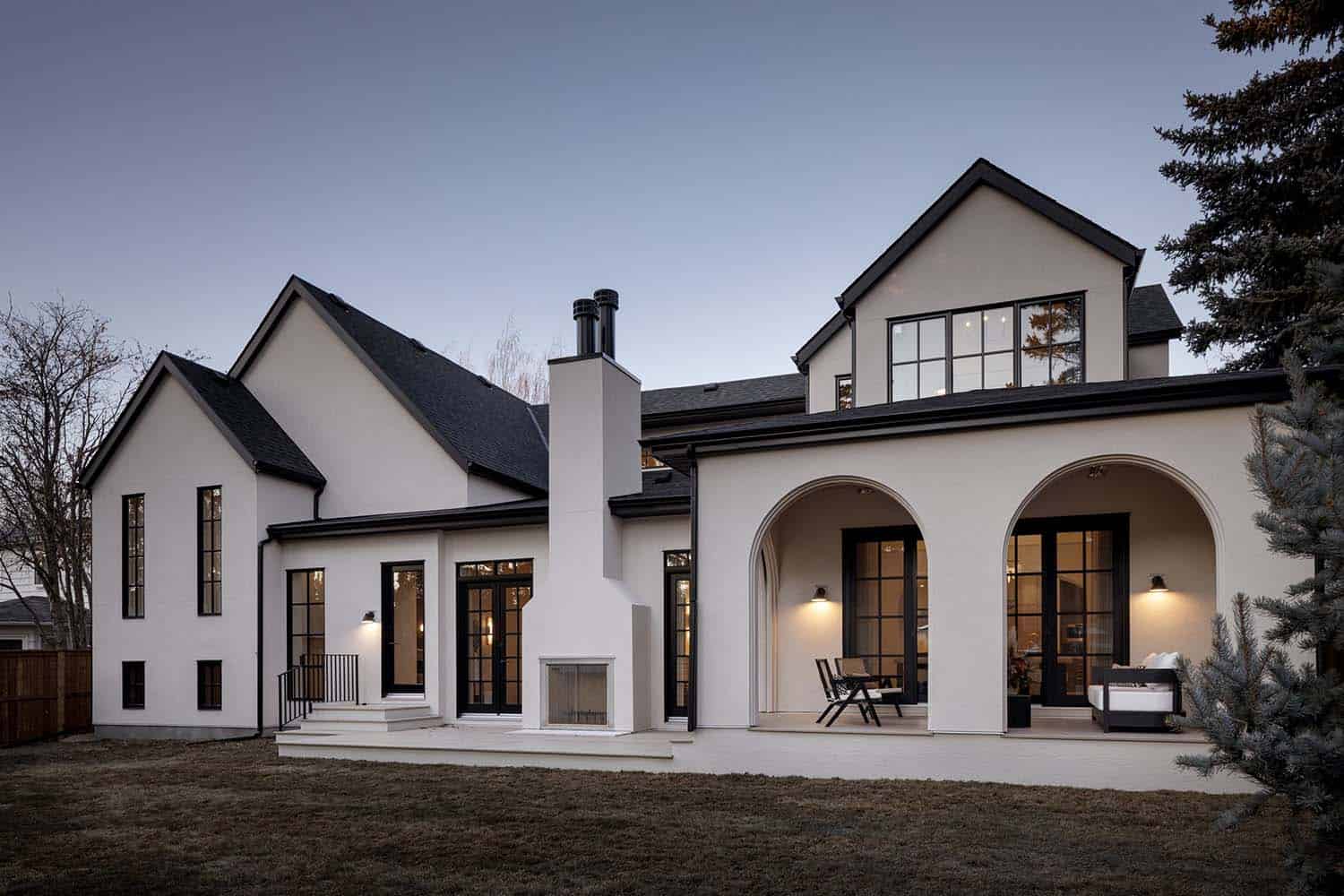 contemporary Tuscan inspired home exterior