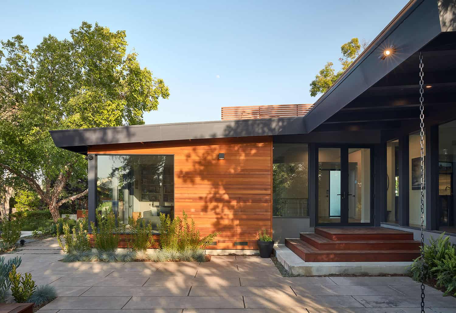 mid-century modern home exterior
