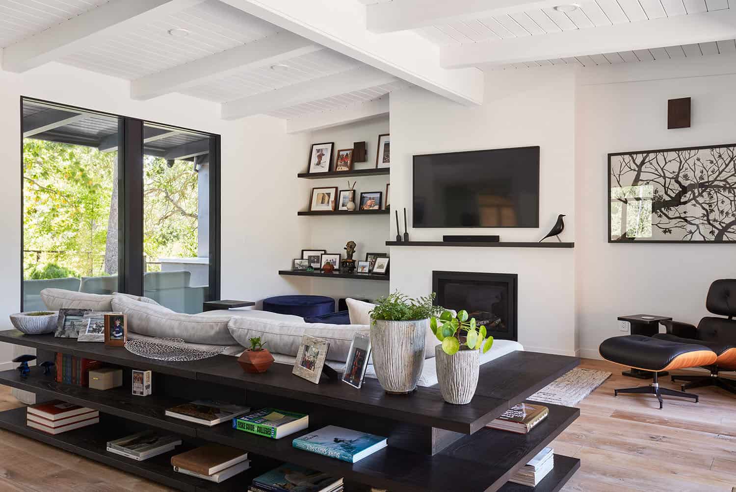 mid-century modern living room