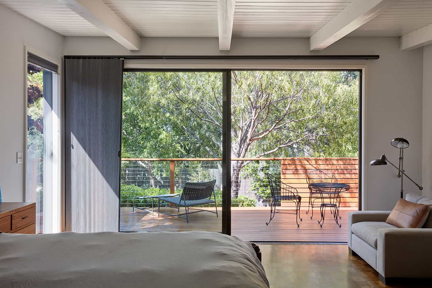 mid-century modern bedroom