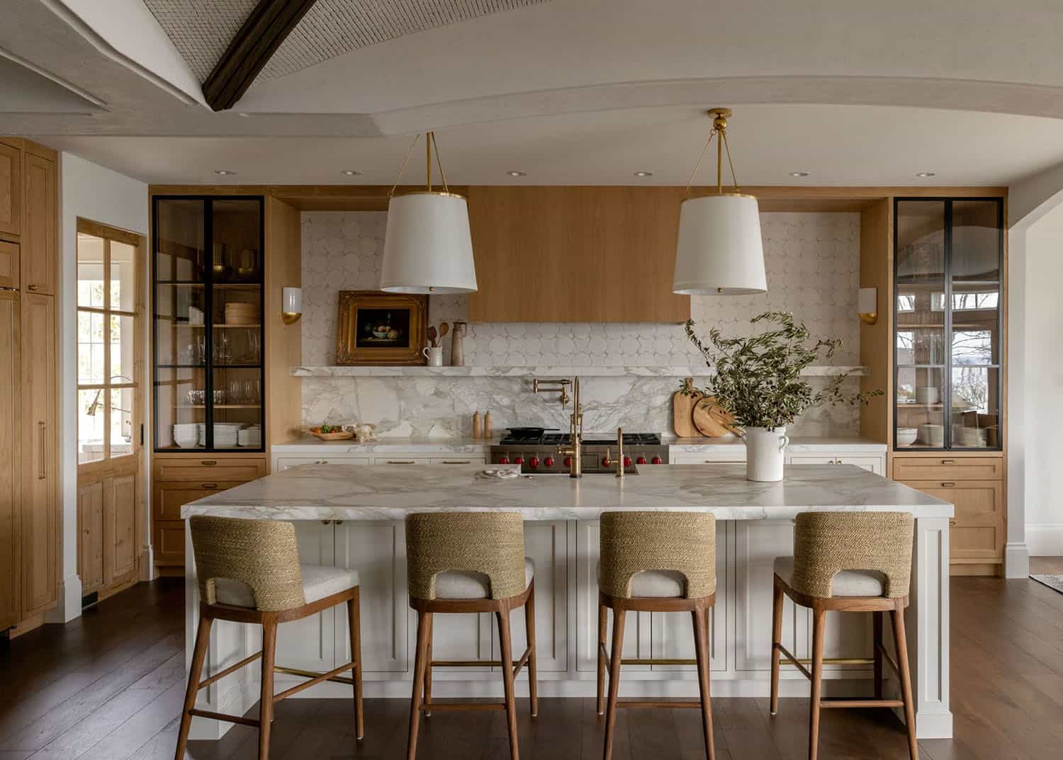 transitional style kitchen