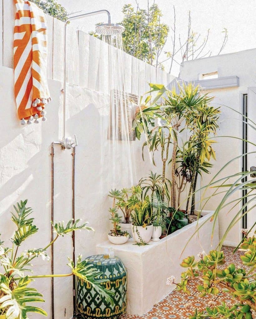 25 Absolutely Fabulous Outdoor Shower Ideas For A Backyard Oasis