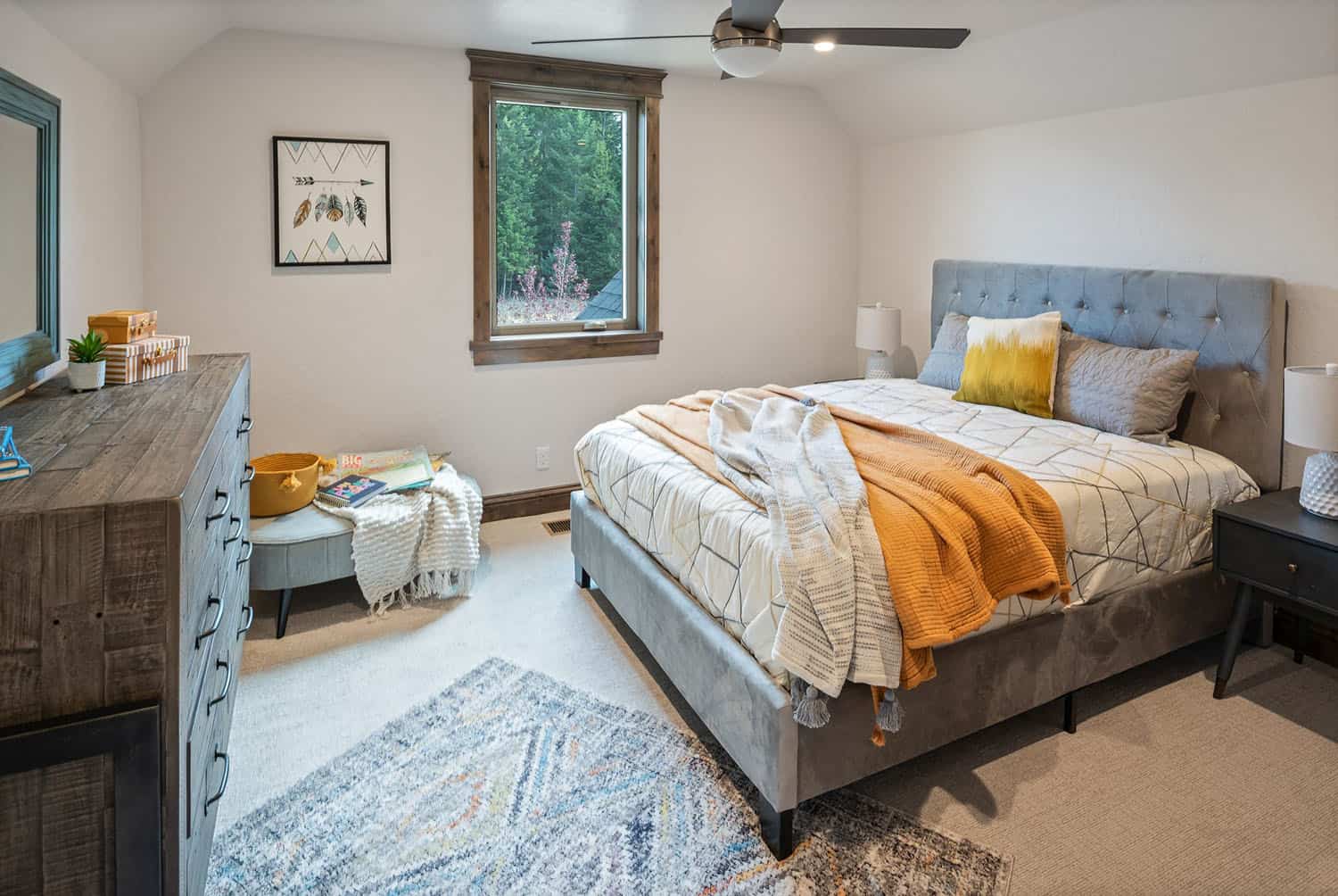 contemporary bedroom