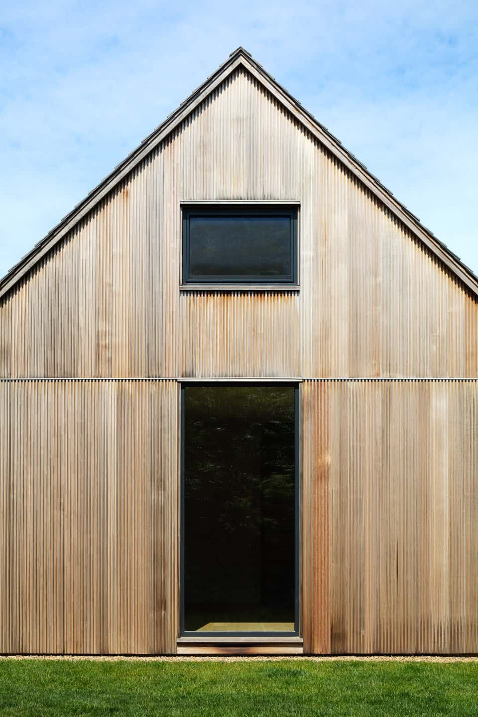 modern beach house exterior