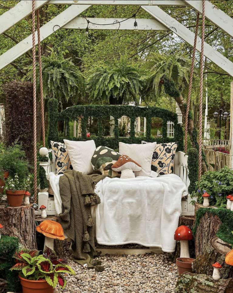 18 Dreamy Backyard Living Spaces For A Serene Outdoor Oasis