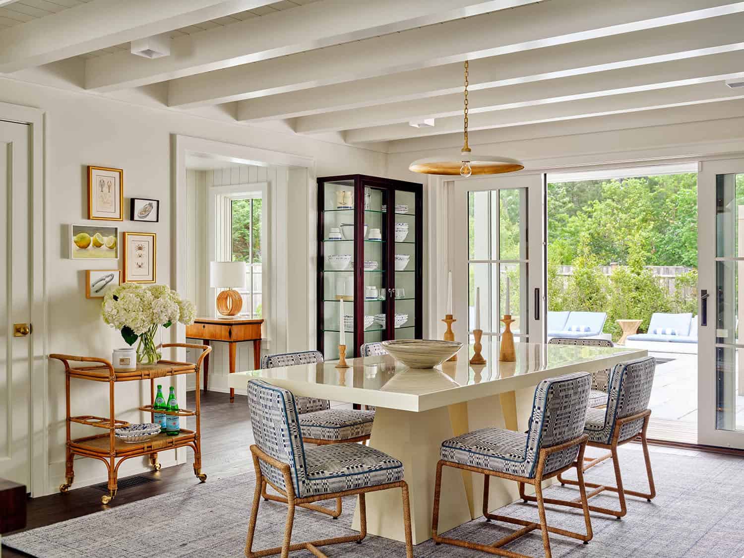 contemporary-dining-room