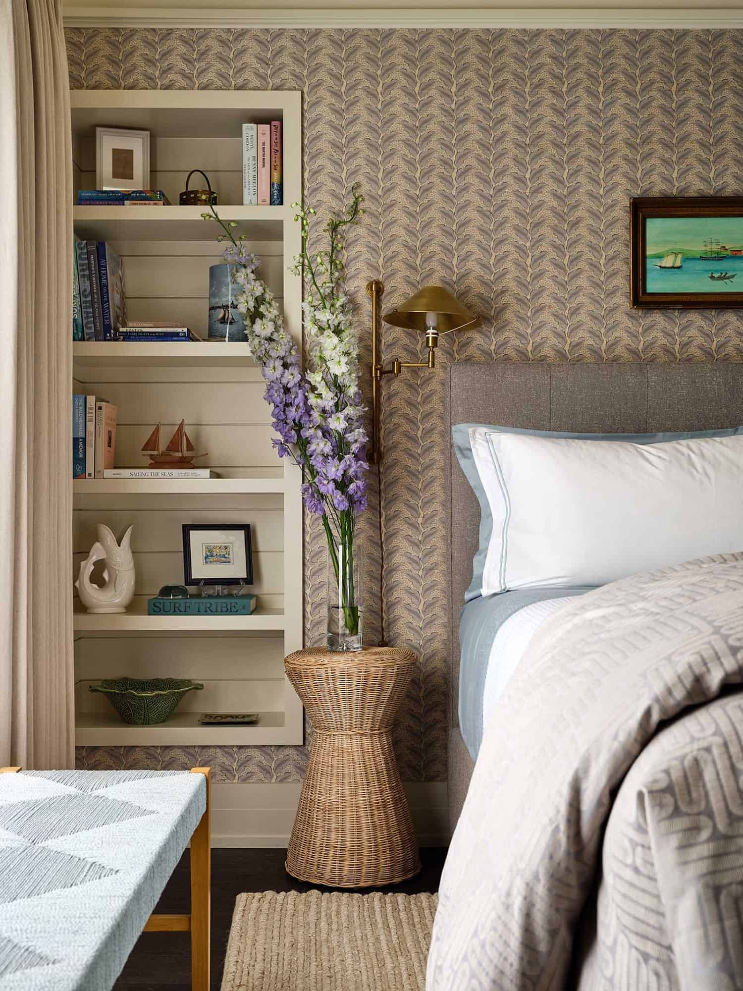 contemporary-bedroom
