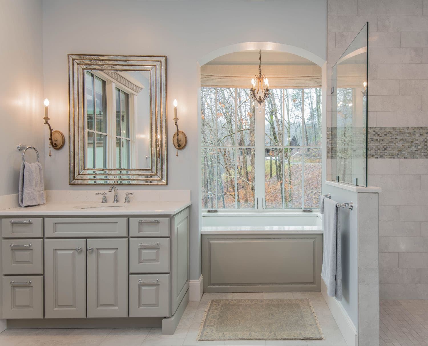 french-country-style-bathroom-vanity-and-tub
