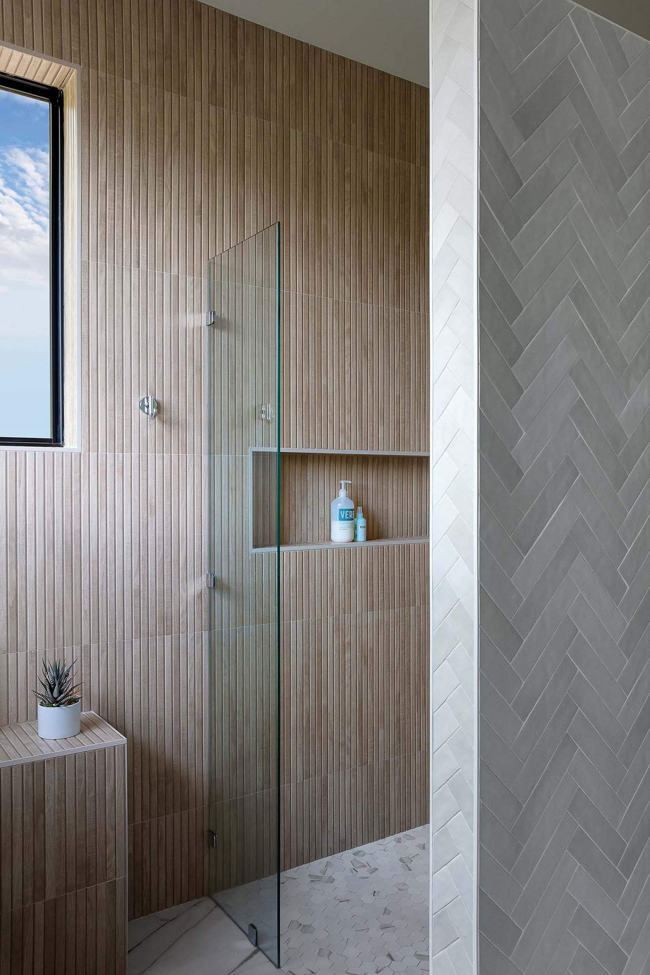mid-century-modern-bathroom